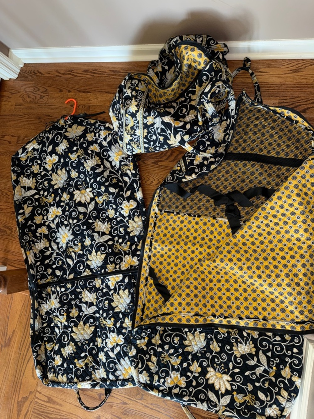 Vera Bradley Yellow Bird retired Quilted Black & Yellow Floral Luggage Set